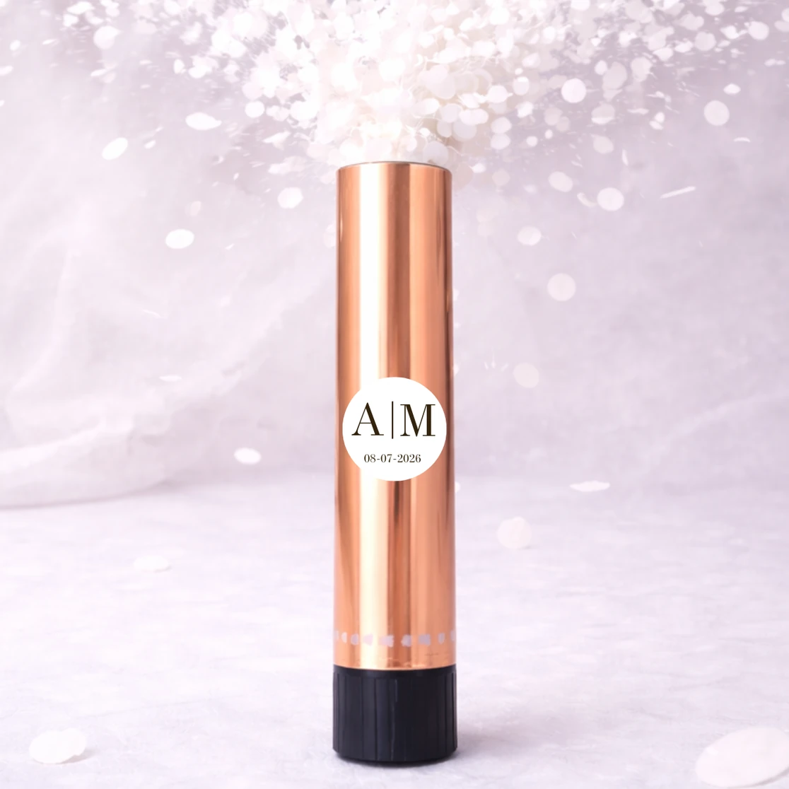 Cañón confeti detalle boda | Diseño Iniciales