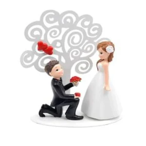 Figura novios y árbol para tarta