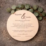 Invitación de boda circular con calendario diseño minimalista