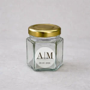 Tarro de cristal hexagonal con tapadera 47ml boda iniciales