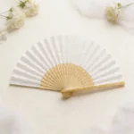 Abanico de bambú fino blanco de comunión – foto 3