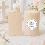 Empaquetado cajita beig personalizado de comunión, diseño Amalfi niño