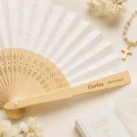 Abanico de bambú fino blanco personalizado de comunión, diseño Tipogr merienda