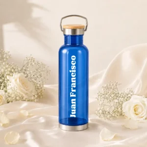 Botella azul tapa bambú boda nombres
