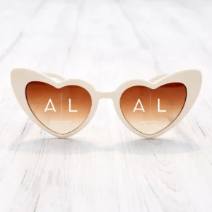 Gafas corazón crema boda iniciales dama de honor