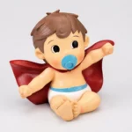 Figura tarta hucha niño con capa de bautizo – foto 4