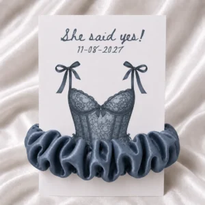 Coletero scrunchie grueso azul boda she said yes