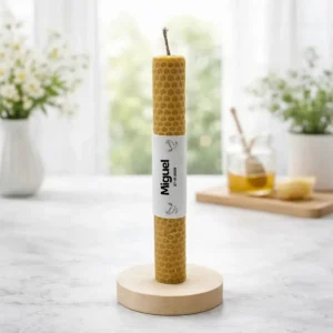 Vela cera abeja 20x2cm personalizada de bautizo, diseño Paloma de la paz