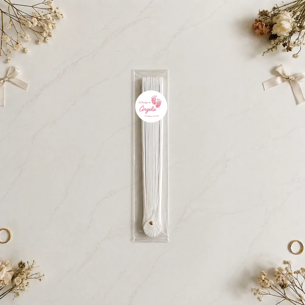 Abanico madera blanco barnizado bautizo huellas niña