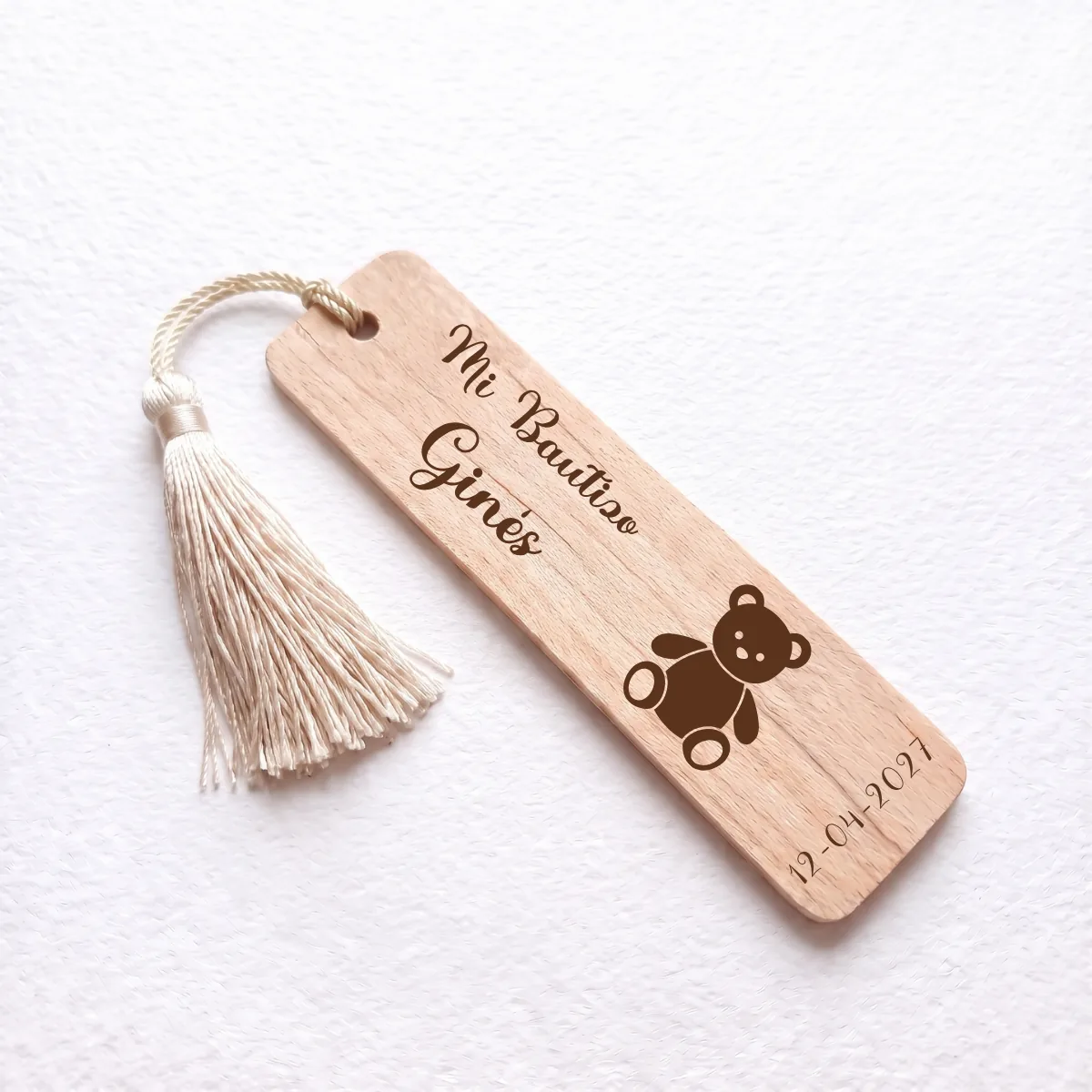 Marcapáginas madera grabado bautizo osito niño sencillo