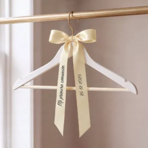 Percha madera blanca boda cinta elegance amarillo