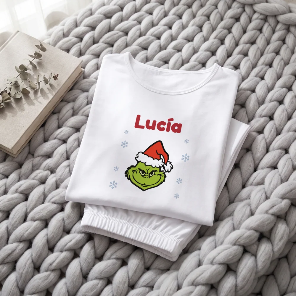 Pijama de Navidad con el Grinch y nombre, a juego en familia