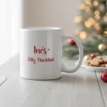 Taza de Navidad personalizada con nombre en letra de pincel